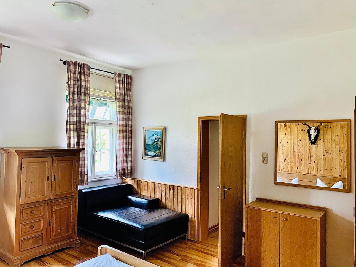 Gaestehaus Hohe Tannen Гармиш-Партенкирхен Экстерьер фото